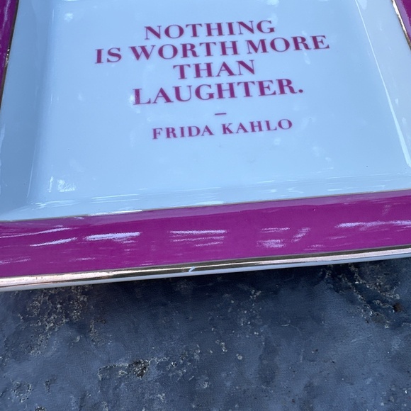 Gump’s jewelry Trey with Frieda Kahlo quote - Picture 2 of 3